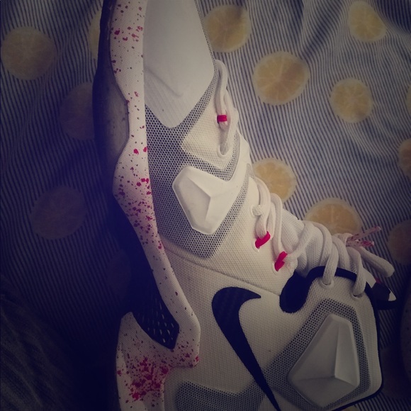 lebron 13 halloween